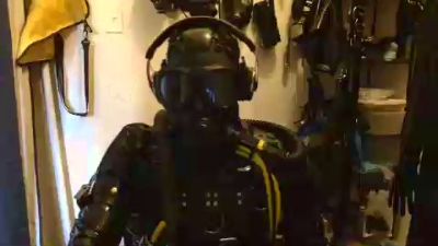 Rubber_faggot live cam on Cam4
