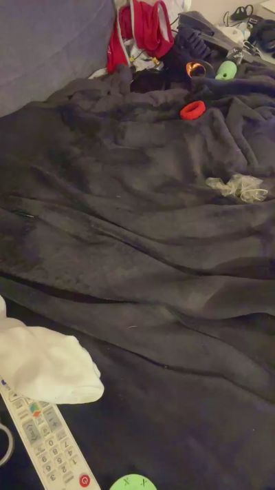 Rubberish187 live cam on Cam4