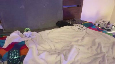 Rubberish187 live cam on Cam4