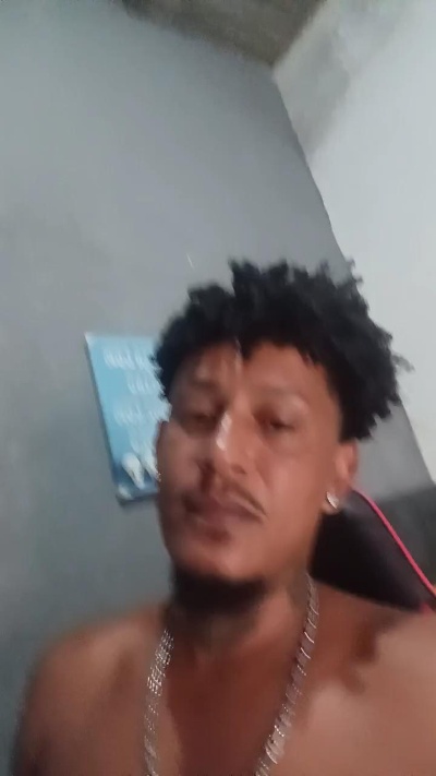 Rubens30costa live cam on Cam4