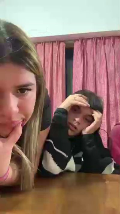 Rubired live cam on Cam4