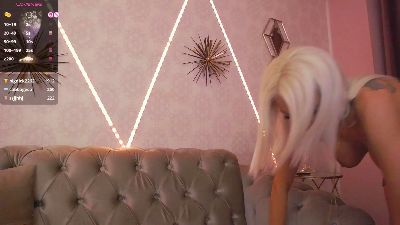 RubyXDivine live cam on Cam4
