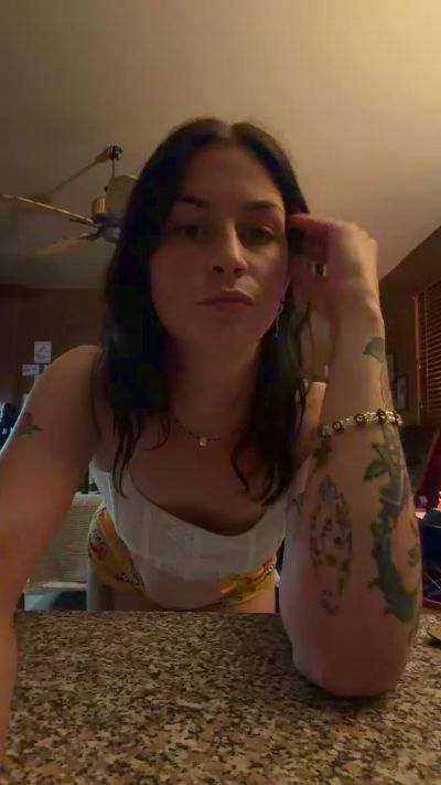 Rubycola live cam on Cam4