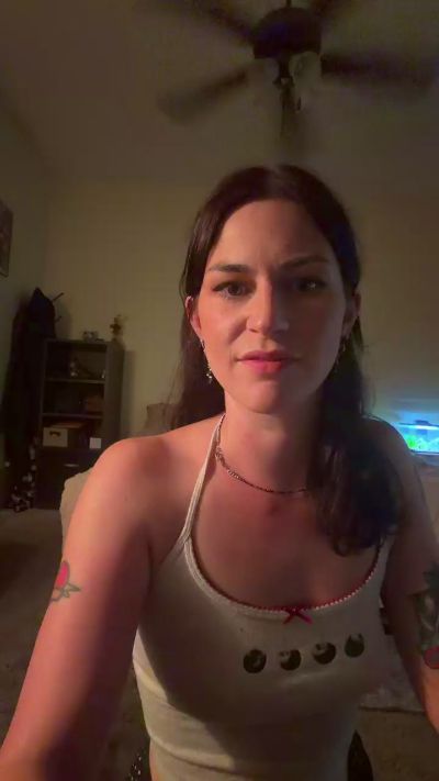 Rubycola live cam on Cam4