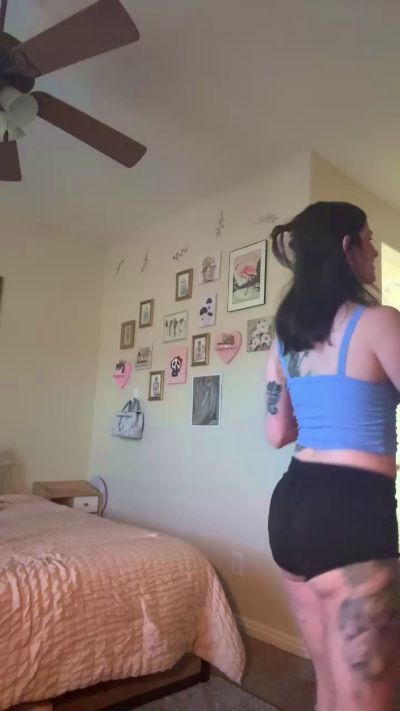 Rubycola live cam on Cam4