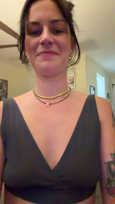 Rubycola live cam on Cam4