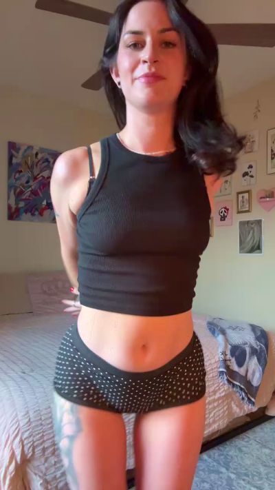 Rubycola live cam on Cam4