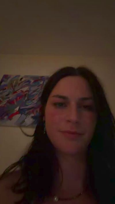 Rubycola live cam on Cam4