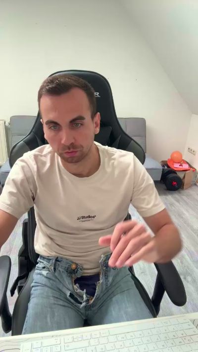 Runtasty96 live cam on Cam4