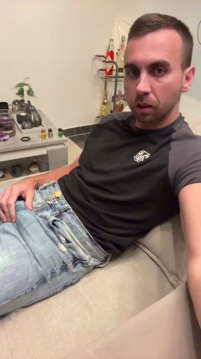 Runtasty96 live cam on Cam4