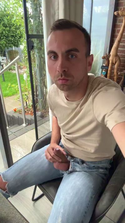 Runtasty96 live cam on Cam4
