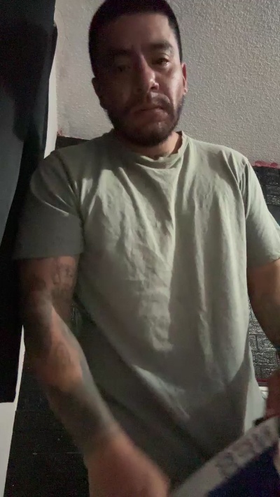 Rush232 live cam on Cam4