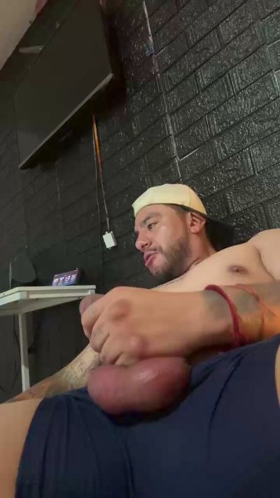 Rush232 live cam on Cam4