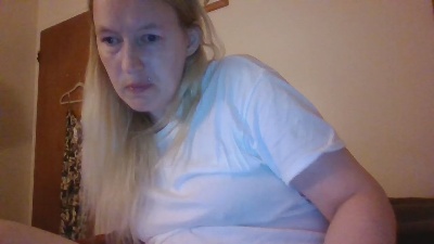 Russia_9 live cam on Cam4