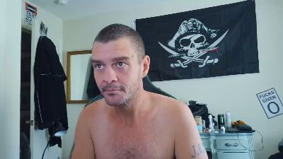 Rustynuts23 live cam on Cam4