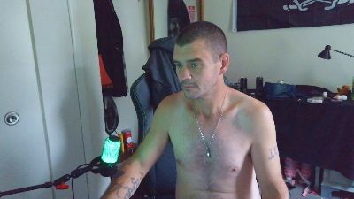 Rustynuts23 live cam on Cam4