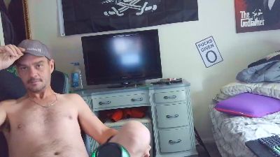 Rustynuts23 live cam on Cam4