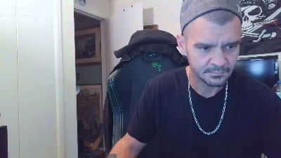 Rustynuts23 live cam on Cam4