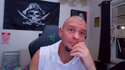 Rustynuts23 live cam on Cam4