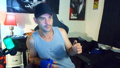 Rustynuts23 live cam on Cam4