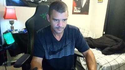 Rustynuts23 live cam on Cam4