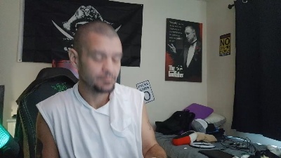 Rustynuts23 live cam on Cam4