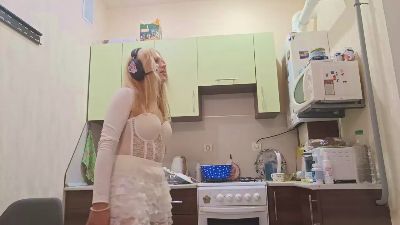 RuthieAparicio live cam on Cam4