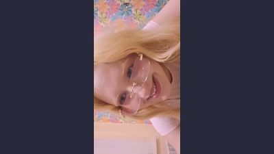 RuthieAparicio live cam on Cam4