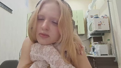 RuthieAparicio live cam on Cam4