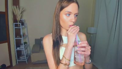 RuthieCuti live cam on Cam4