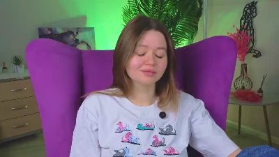 RuthieIngrim live female webcam from France