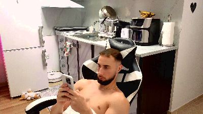RyanStorm_ live cam on Cam4