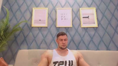 RyanWest live cam on Cam4