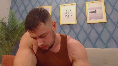 RyanWest live cam on Cam4