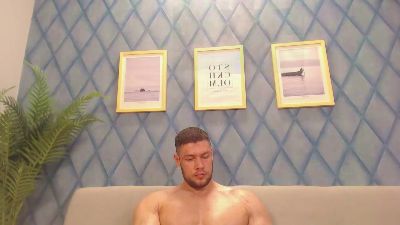 RyanWest live cam on Cam4