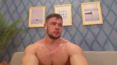 RyanWest live cam on Cam4
