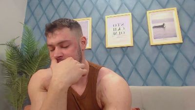 RyanWest live cam on Cam4