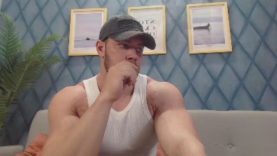RyanWest live cam on Cam4
