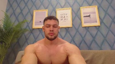 RyanWest live cam on Cam4