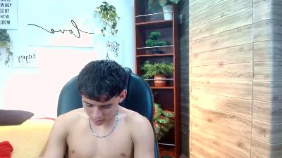 Ryan_grayx live cam on Cam4