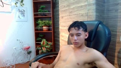 Ryan_grayx live cam on Cam4