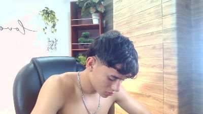 Ryan_grayx live cam on Cam4