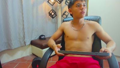 Ryan_grayx live cam on Cam4