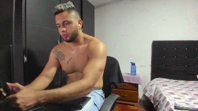 Ryan_xc live cam on Cam4