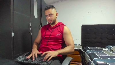 Ryan_xc live cam on Cam4
