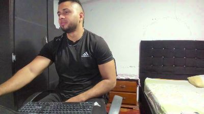 Ryan_xc live cam on Cam4