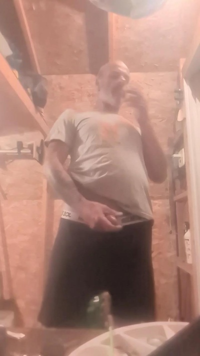 Rye6948 live cam on Cam4