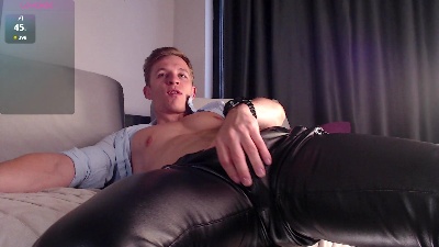 S3Xyes live cam on Cam4