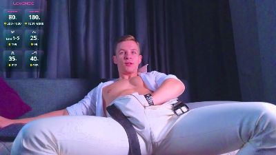 S3Xyes live cam on Cam4