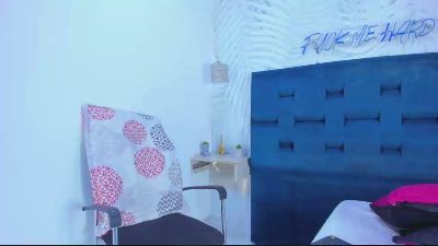SAMMYHOT_19 live cam on Cam4